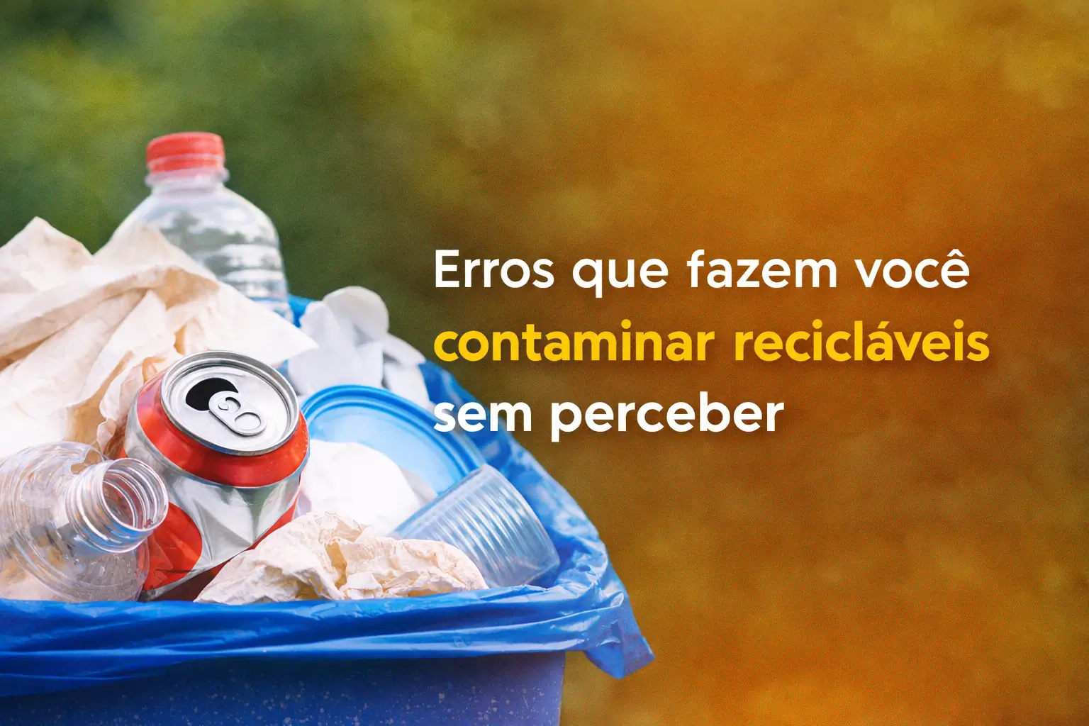 Caixa de reciclagem azul com erros comuns de contaminação